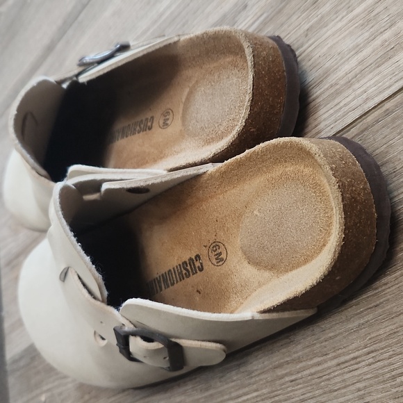 Slip on clogs - Picture 2 of 3